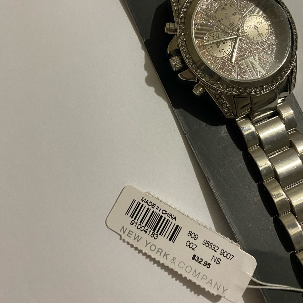 Watch - Picture 4 of 5